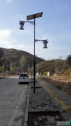 太陽(yáng)能庭院燈照亮美